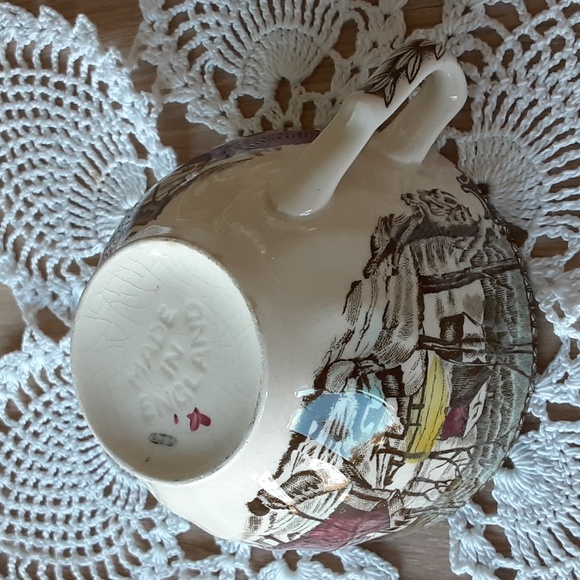 Johnson Brothers England The Friendly Village Teacups 6 oz The Ice House (3) - Picture 13 of 15